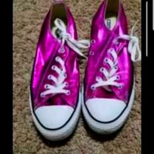 Women size 9 converse magenta shiny